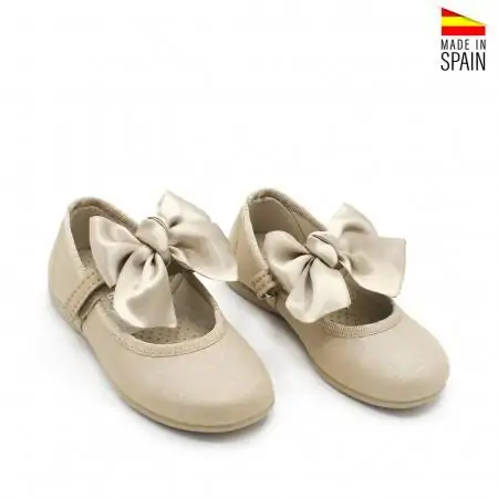 zapatos niña beige con lazo de raso