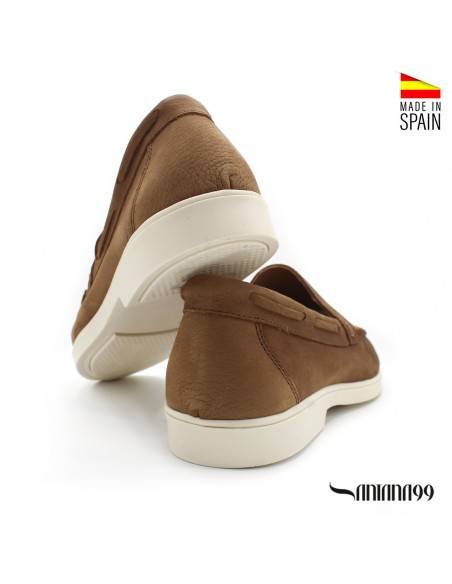 mocasín de piel camel para hombre