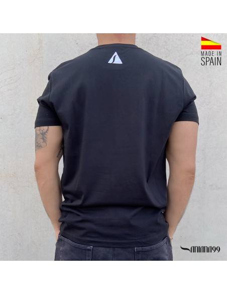 camiseta negra hombre